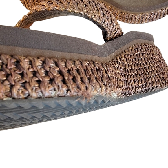 Volatile Island Wedge Brown Fall Spring Summer Sandals Women’s Size 7 - Picture 7 of 8